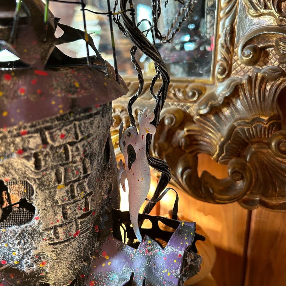 Vintage metal tall haunted house, Halloween decor - Picture 8 of 10